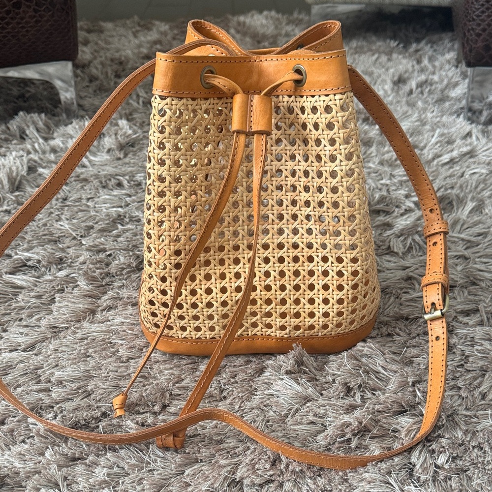 Elegant Tan Woven Bucket Backpack